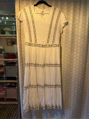 Neesees Summer Dress. Tea n Rose